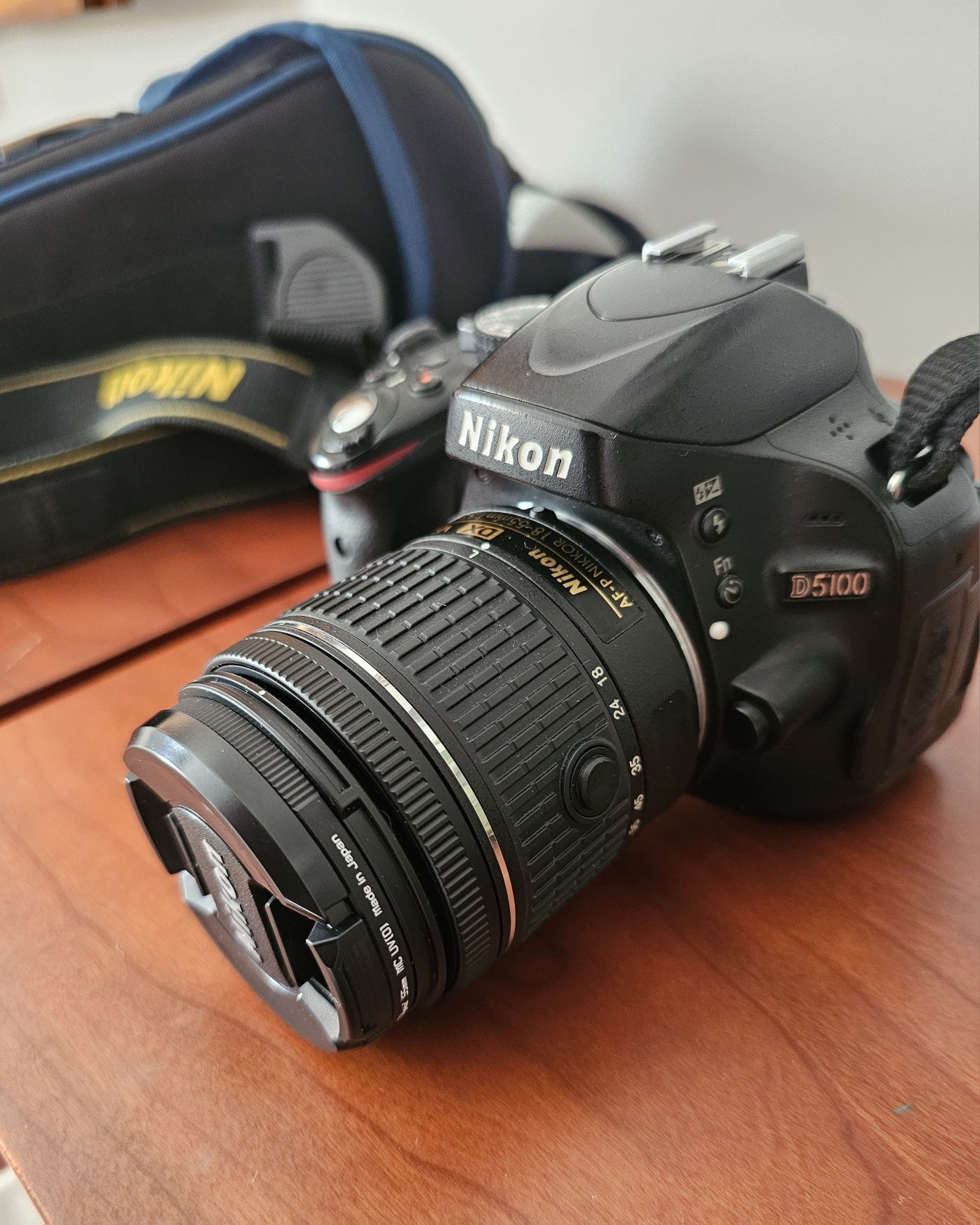 Câmara Digital Nikon D5100. Oferta cartão 4 GB
