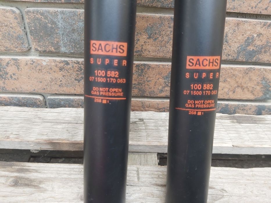 Амортизатор передний вкладыш Sachs Audi,Volkswagen golf 2,3 Jetta 2