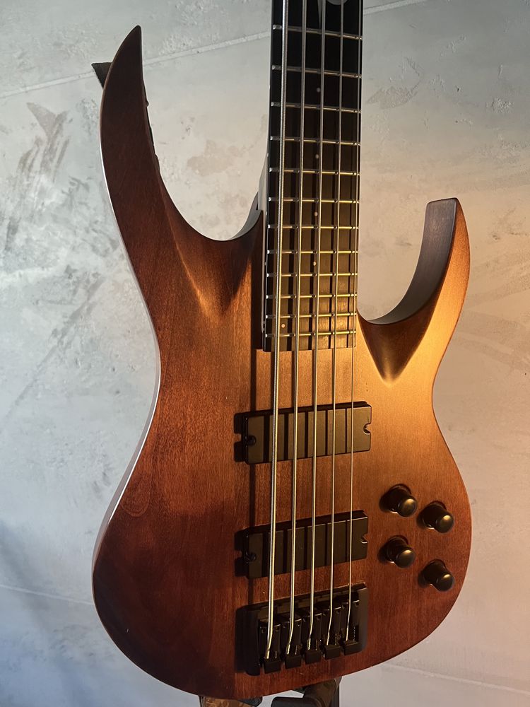 Gitara basowa Solar AB2.5AN Bass 5 strun