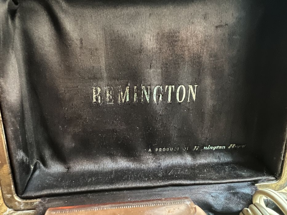 Máquina Barbear Remington Deluxe 60