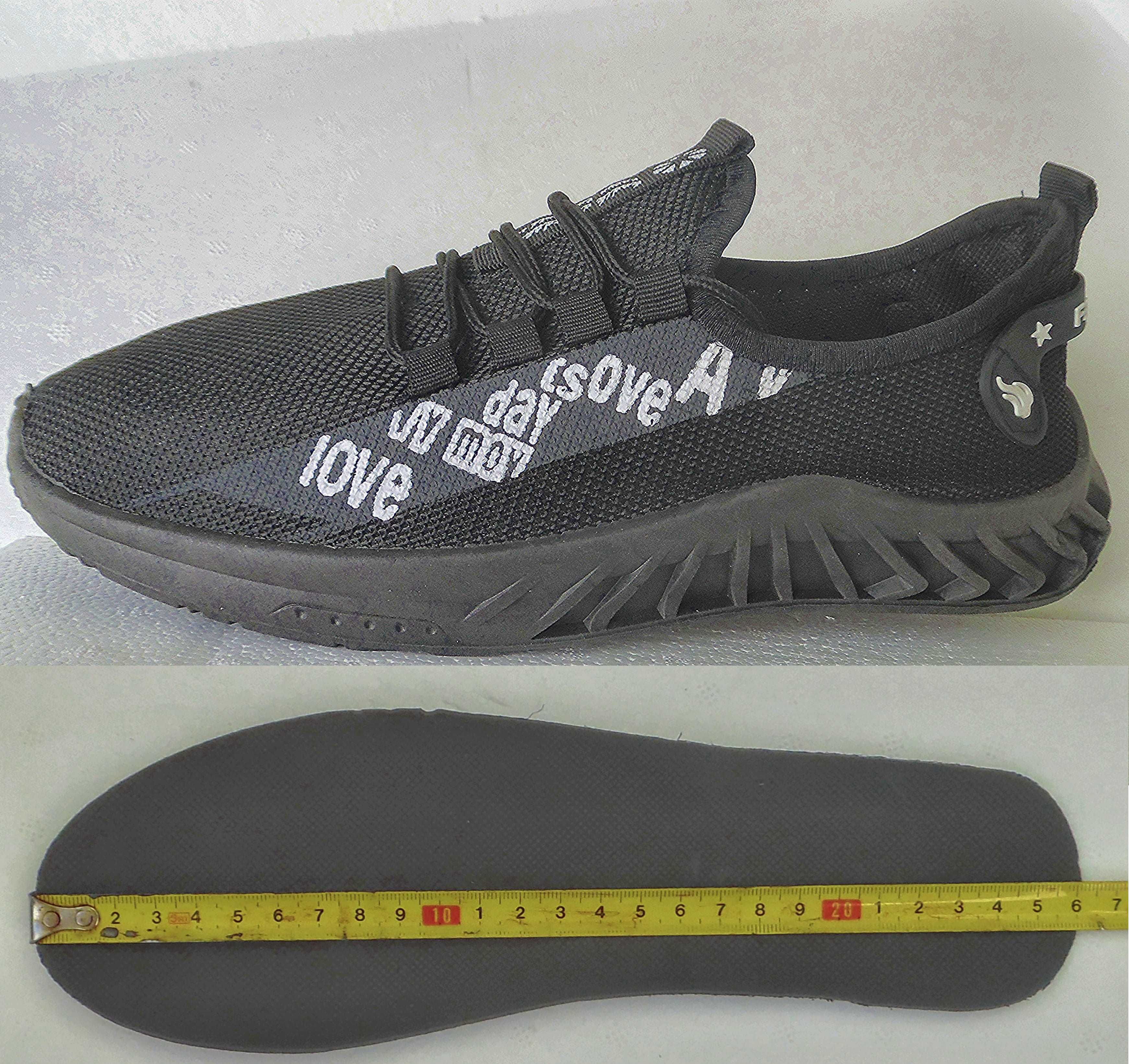 Кроссовки 41-42 размер