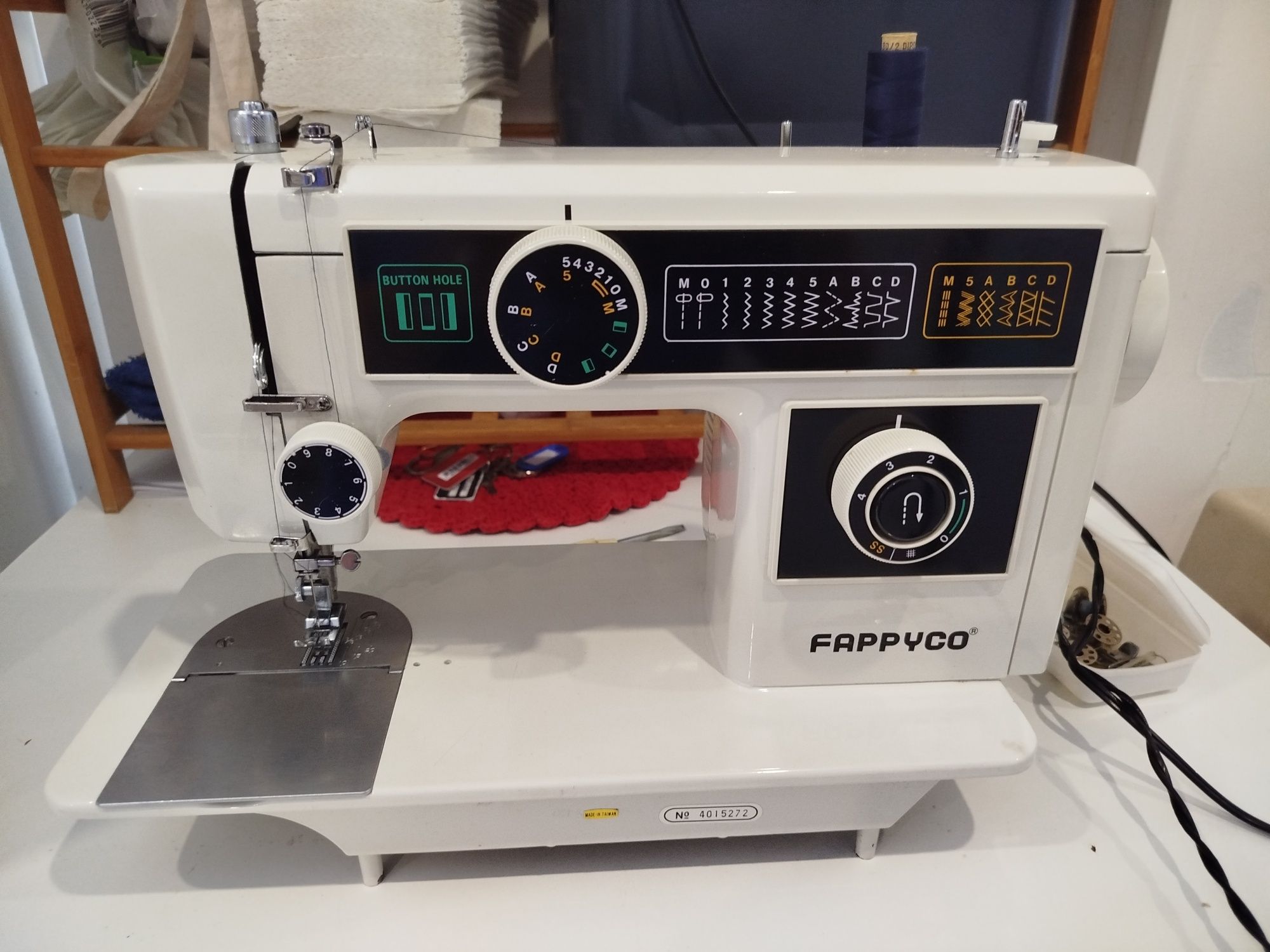 Máquina de costura fappyco