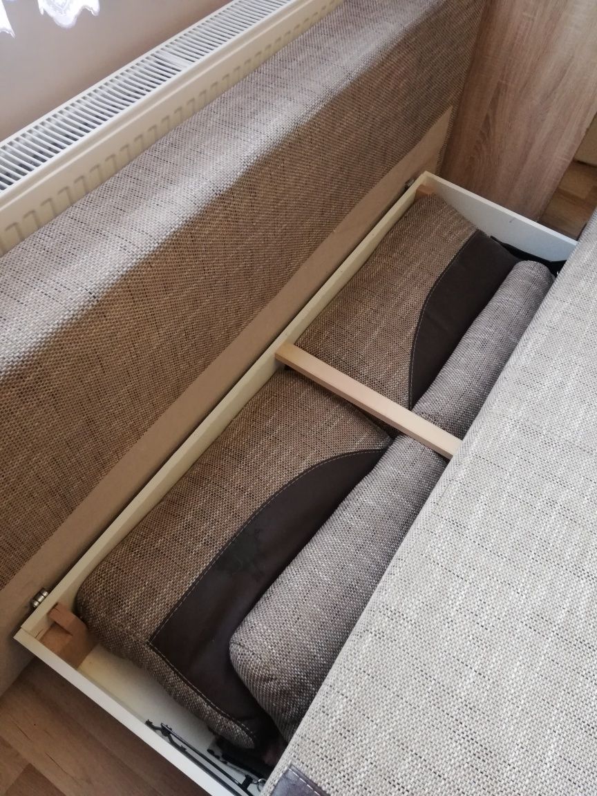 Sofa łóżko kanapa 140 200 z funkcją spania z pojemnikiem na pościel