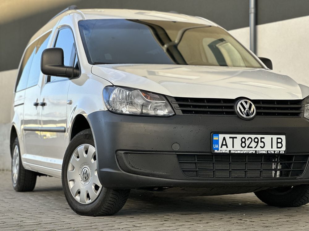 Volkswagen Caddy 1.6tdi 2012р довга база пасажир MAXI