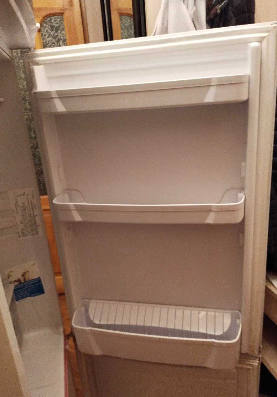 Холодильник Indesit NBS 15 AA