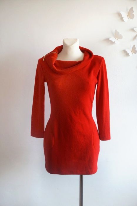 Zjawiskowy czerwony sweter tunika kieszenie S/M