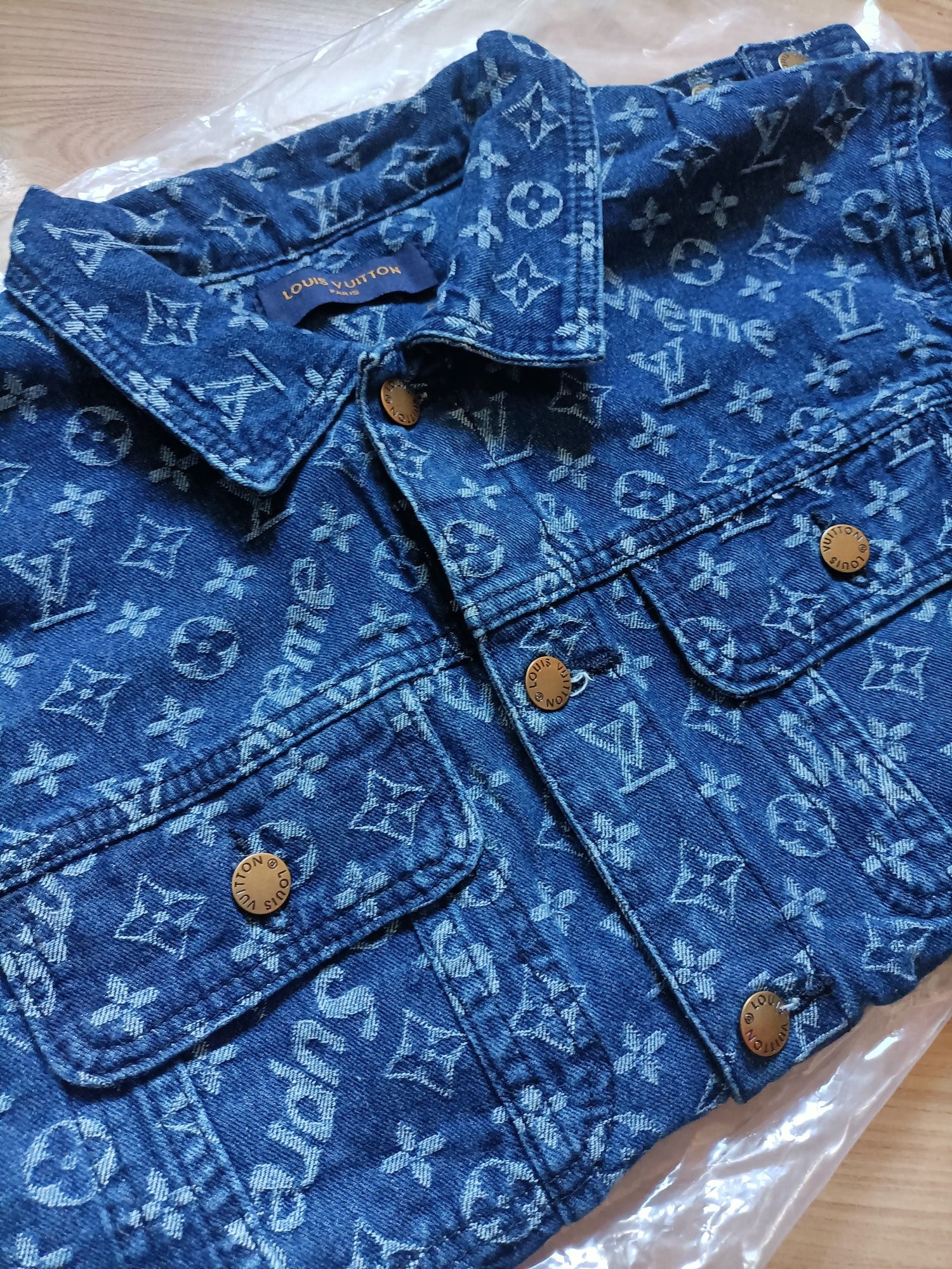 Katana jeansowa, kurtka jeansowa, lv. Supreme, Louis Vuitton outlet