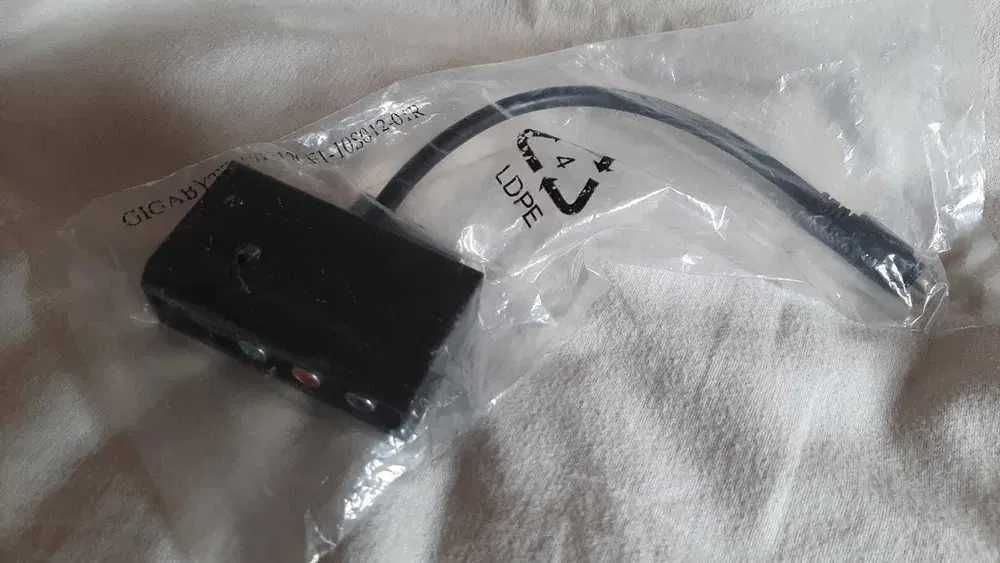 Переходники SCART. Gigabyte 12CF1-10S012-01R. C2G Display Port to VGA