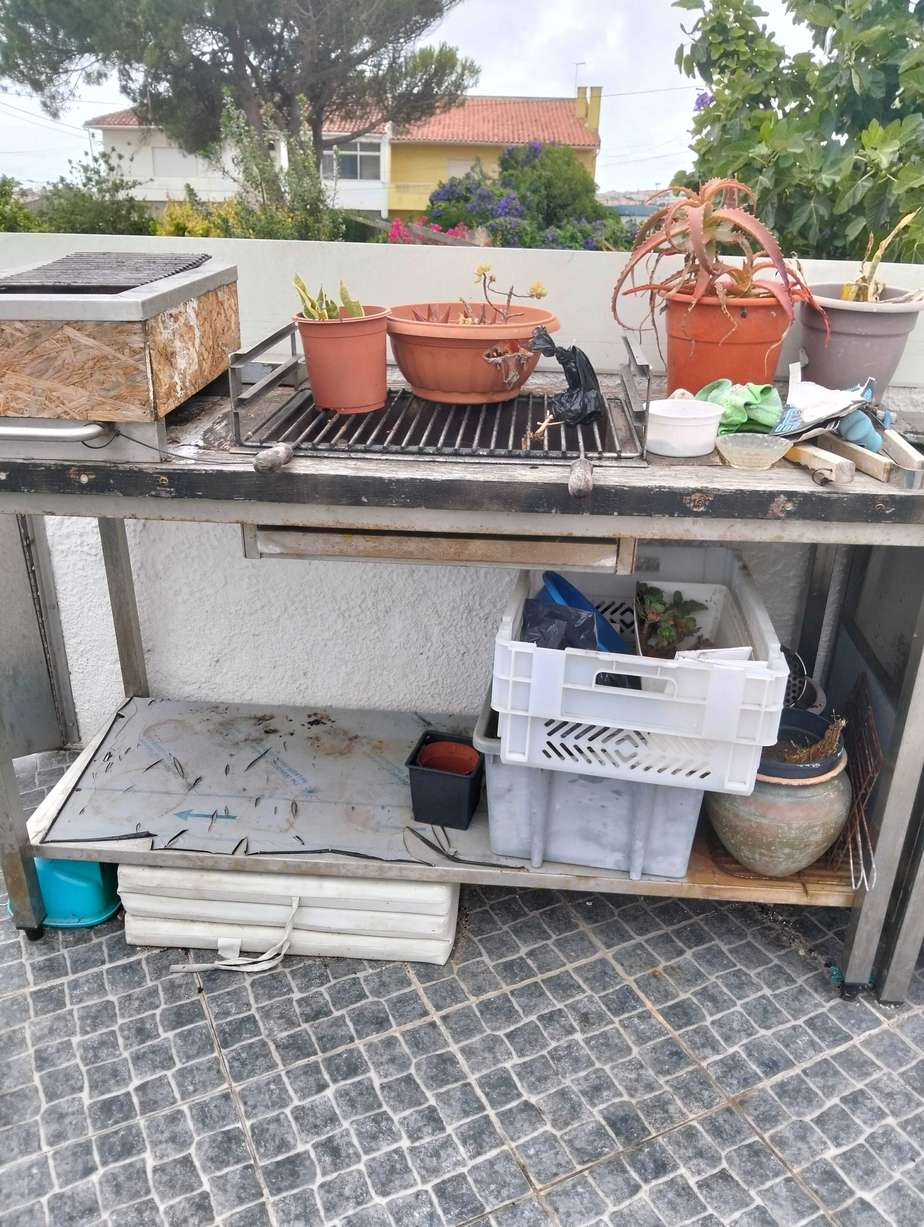 Bancada com grelhador