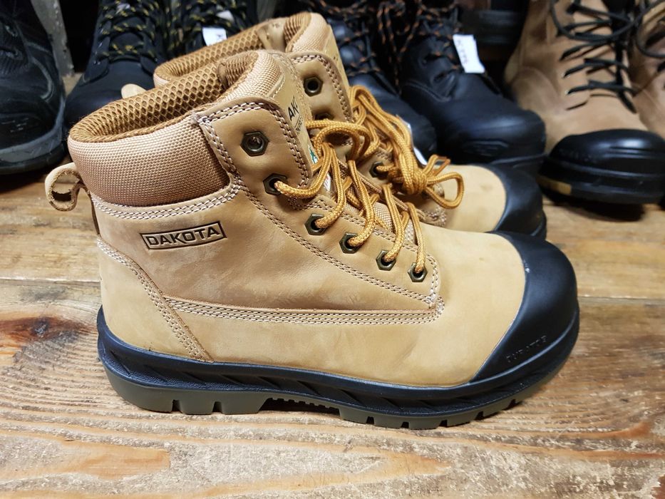 Buty robocze DAKOTA rozm 42 wkł 27,5 cm S3