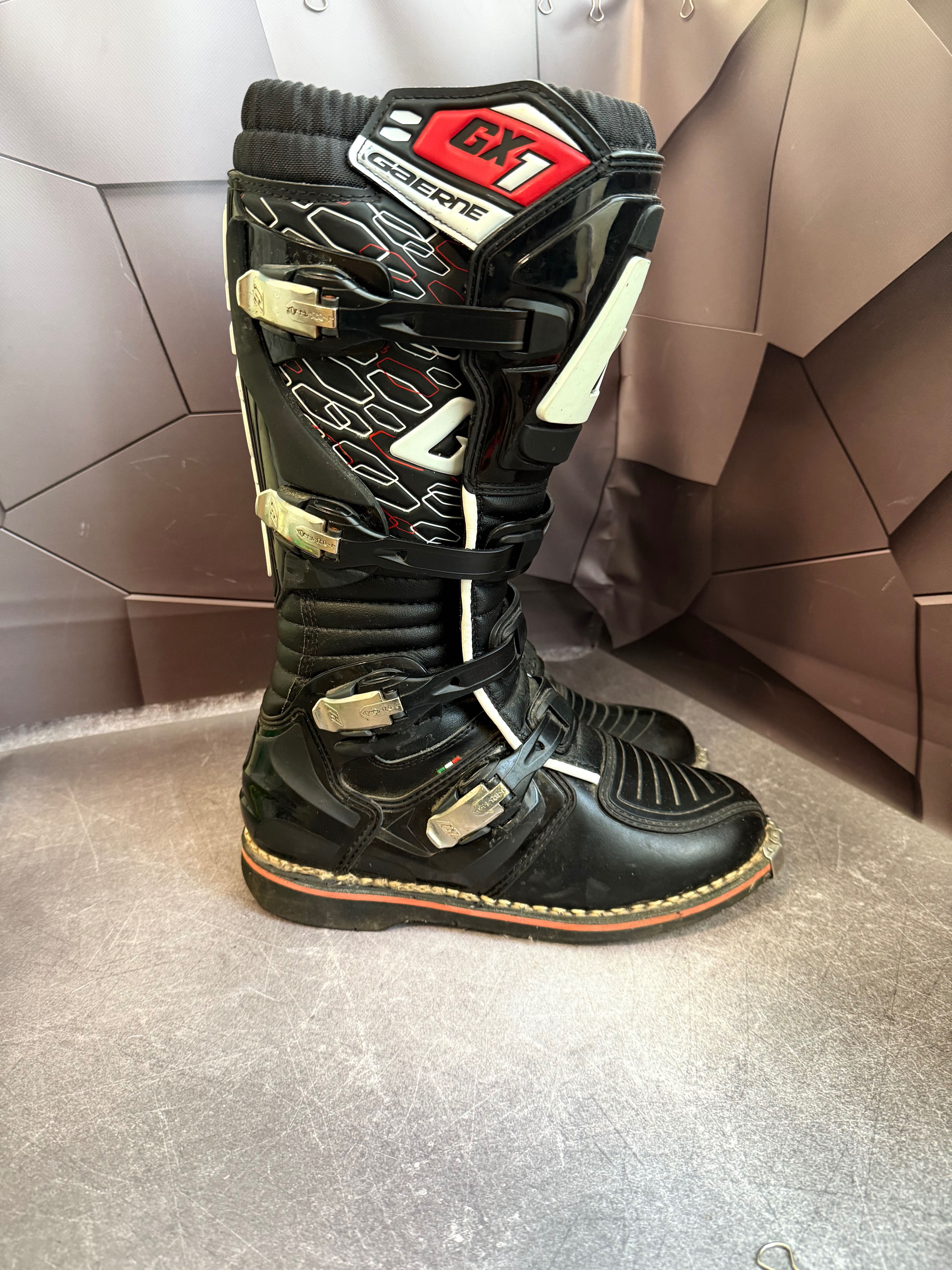 Мотоботи крос єндуро Leat Alpinestars TCX Sidi Gaerne SG12 O’Neal Tech