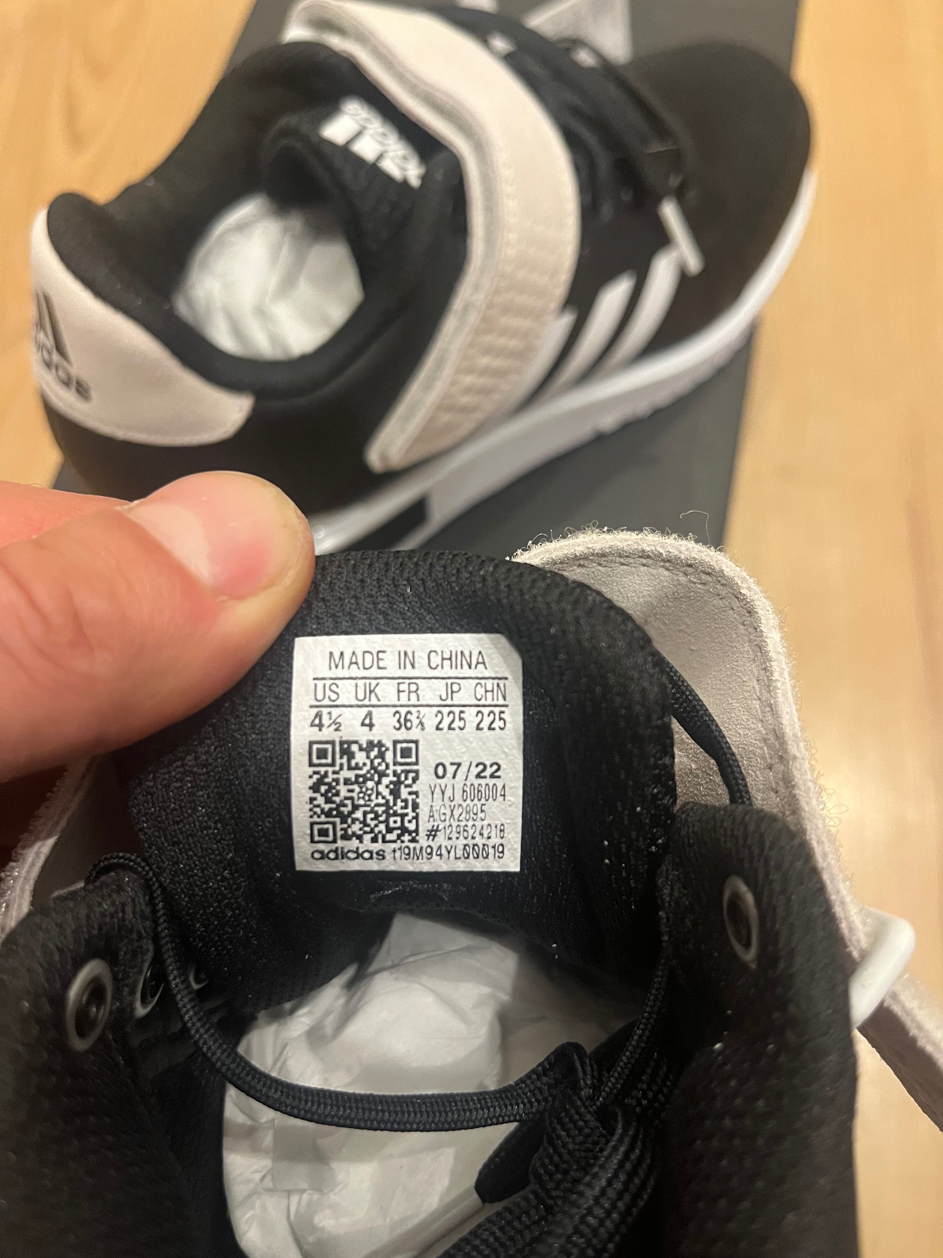 Buty Adidas Power Perfect III do podnoszenia ciężarów