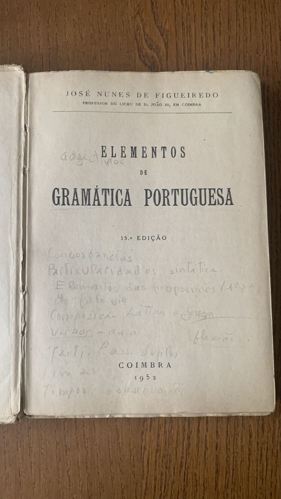 Elementos de Gramática Portuguesa