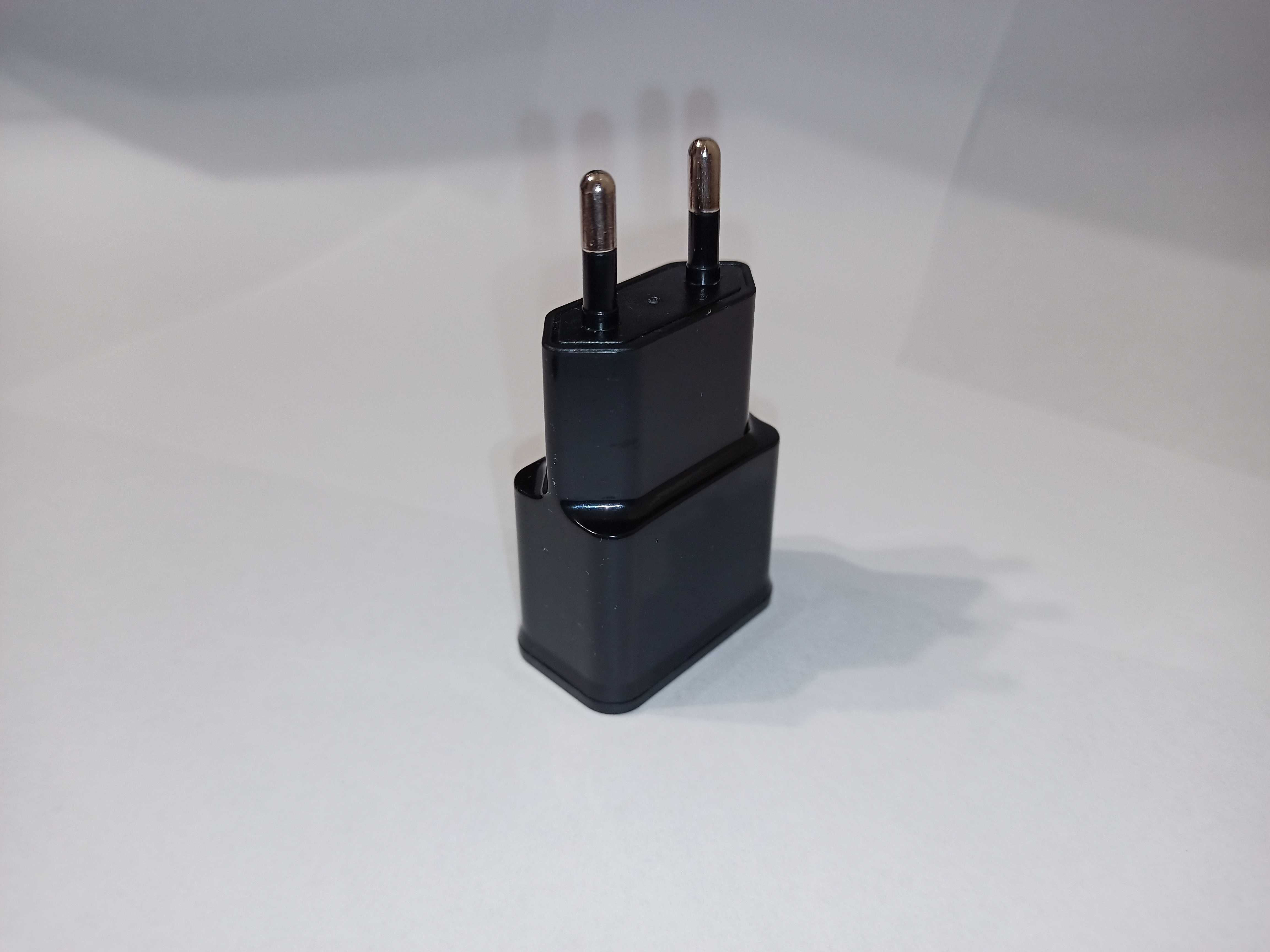 Зарядний блок USB компактний, 2 бічних порти, 10 Вт (DC5V=2A (Max) x2)