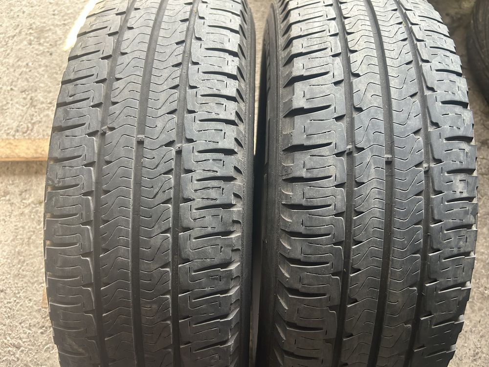 Opony dostawcze 225/75R16c Michelin X2 szt