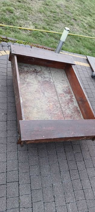 Piaskownica z pokrywą