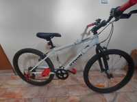 Bicicleta Decathlon Rockrider 300 (roda 24") - criança 9-12 anos
