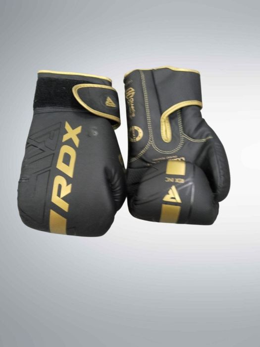 Боксерские перчатки новые