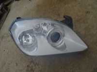 Lampa Prawa Przód Opel Tigra B