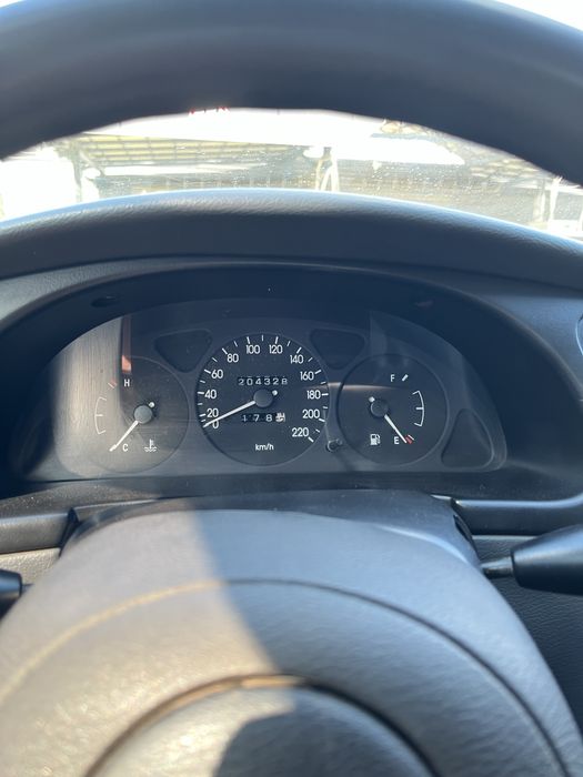 Део сенс 1.3 2006 рік