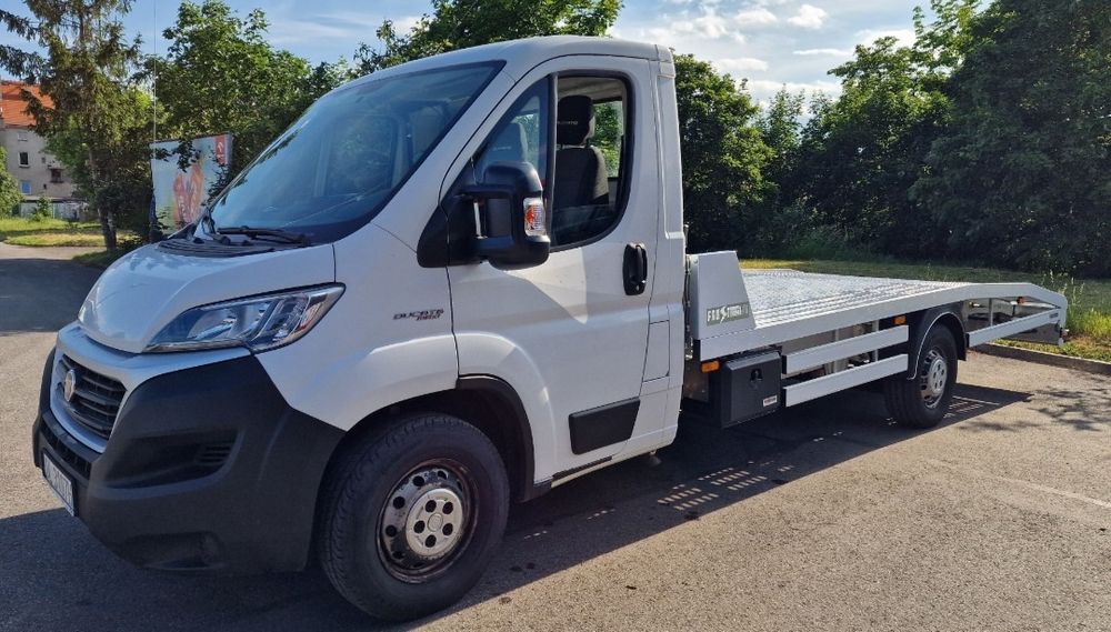Usługi transportowe autolaweta / laweta / transport