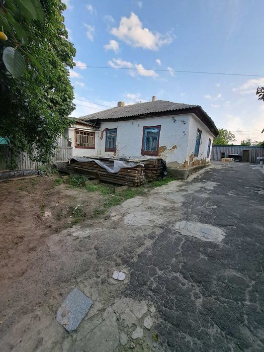 Продаж будинку м Радомишль