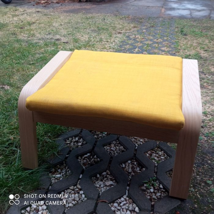 Fotel wraz z podnóżkiem