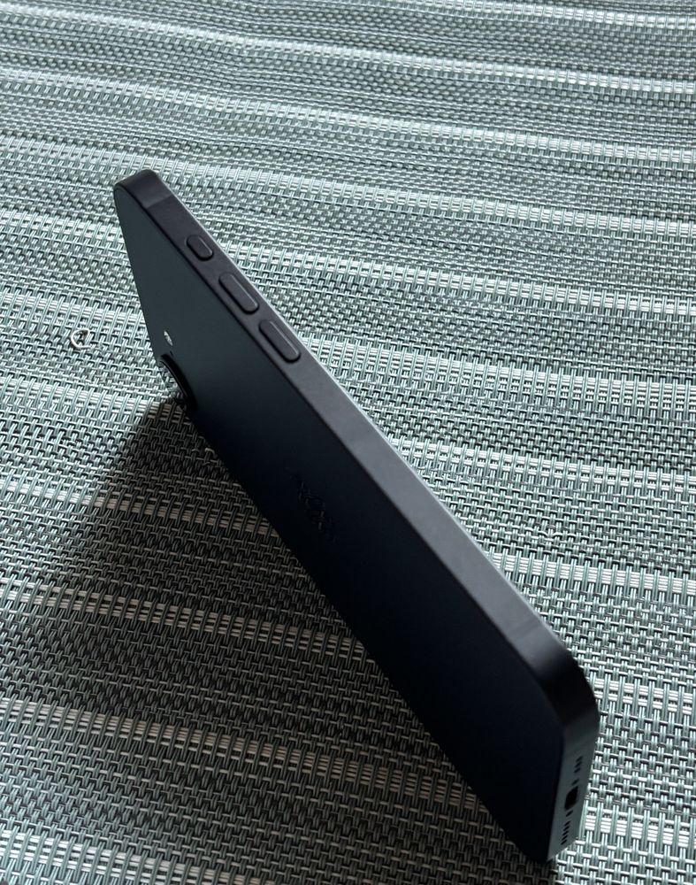 iPhone 16e Black 128