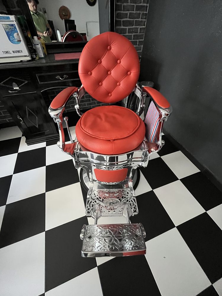 Cadeira em barbearia no Porto
