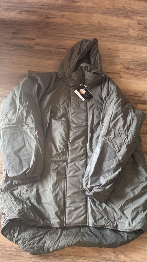 Продам парку lewel 7