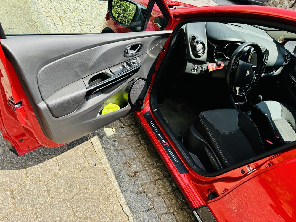 Renalt Crio 2015 gasolina muito bem conservado
