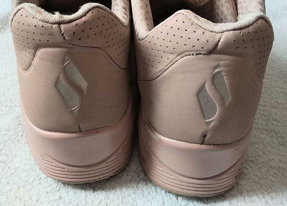 Кроссовки  бежевые женские SKECHERS