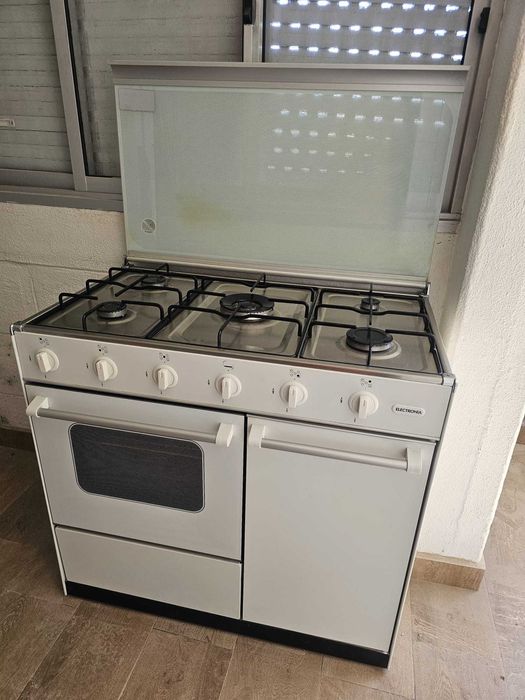 Forno e Fogão a Gás Novo