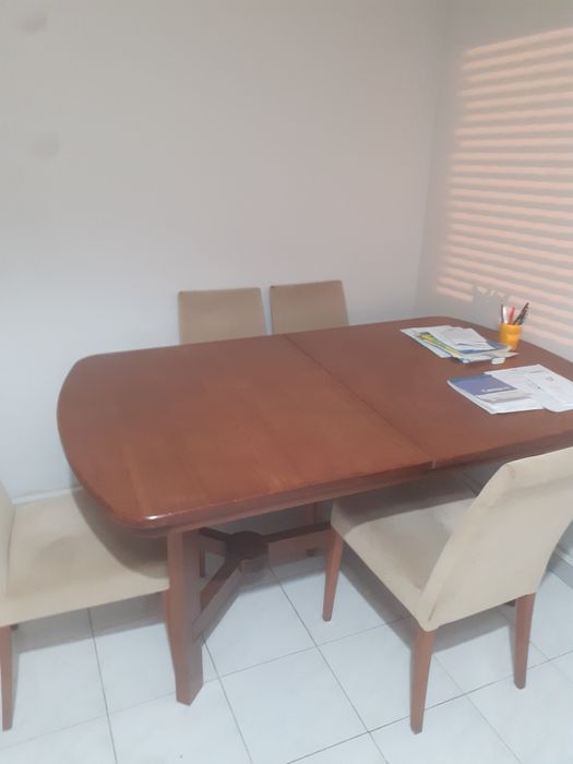 Mesa+4 cadeiras 150x95 extensivel