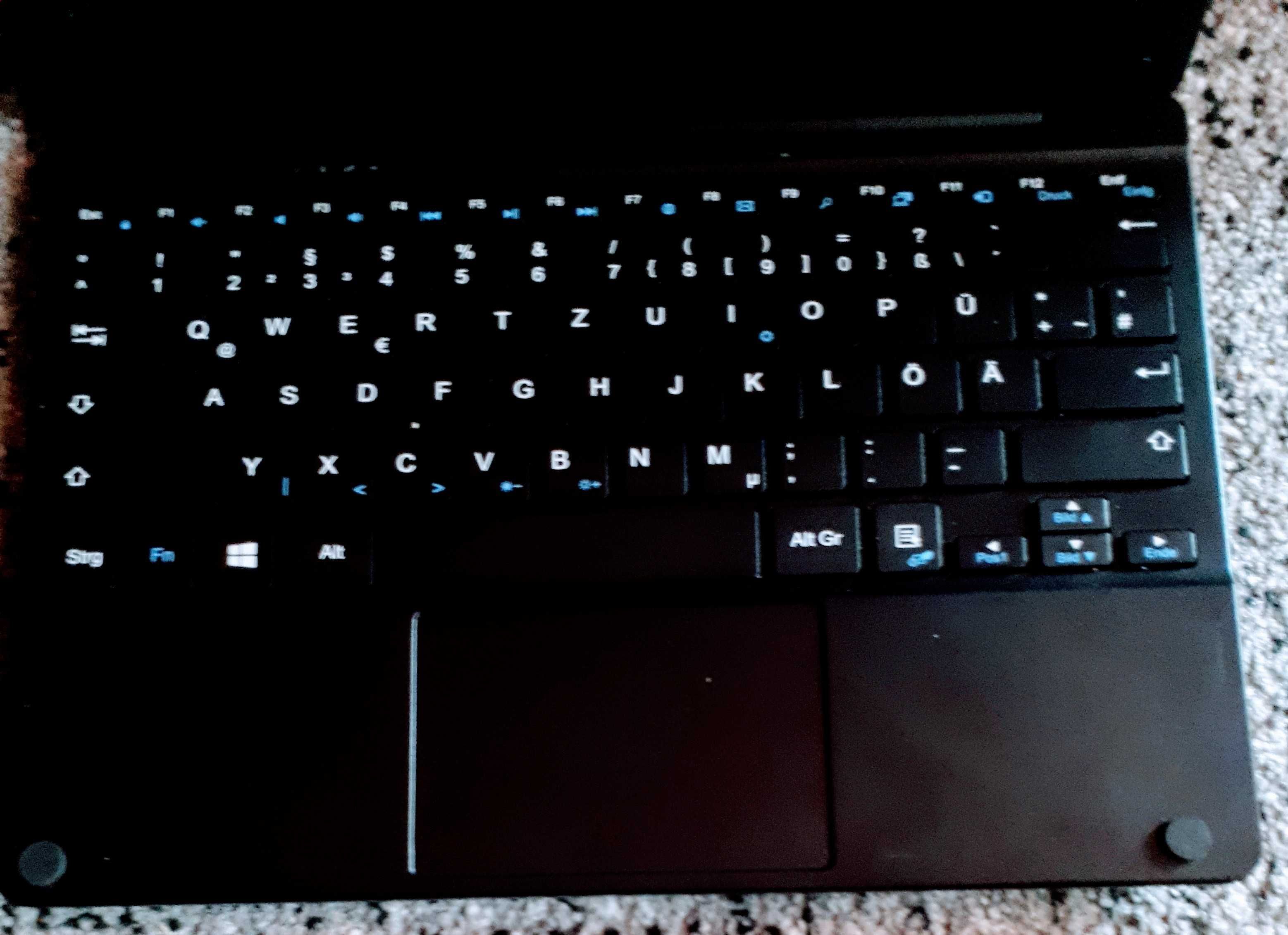 Laptop Trekstor 11.6" 4Gb/64Gb Windows 10 czarmy