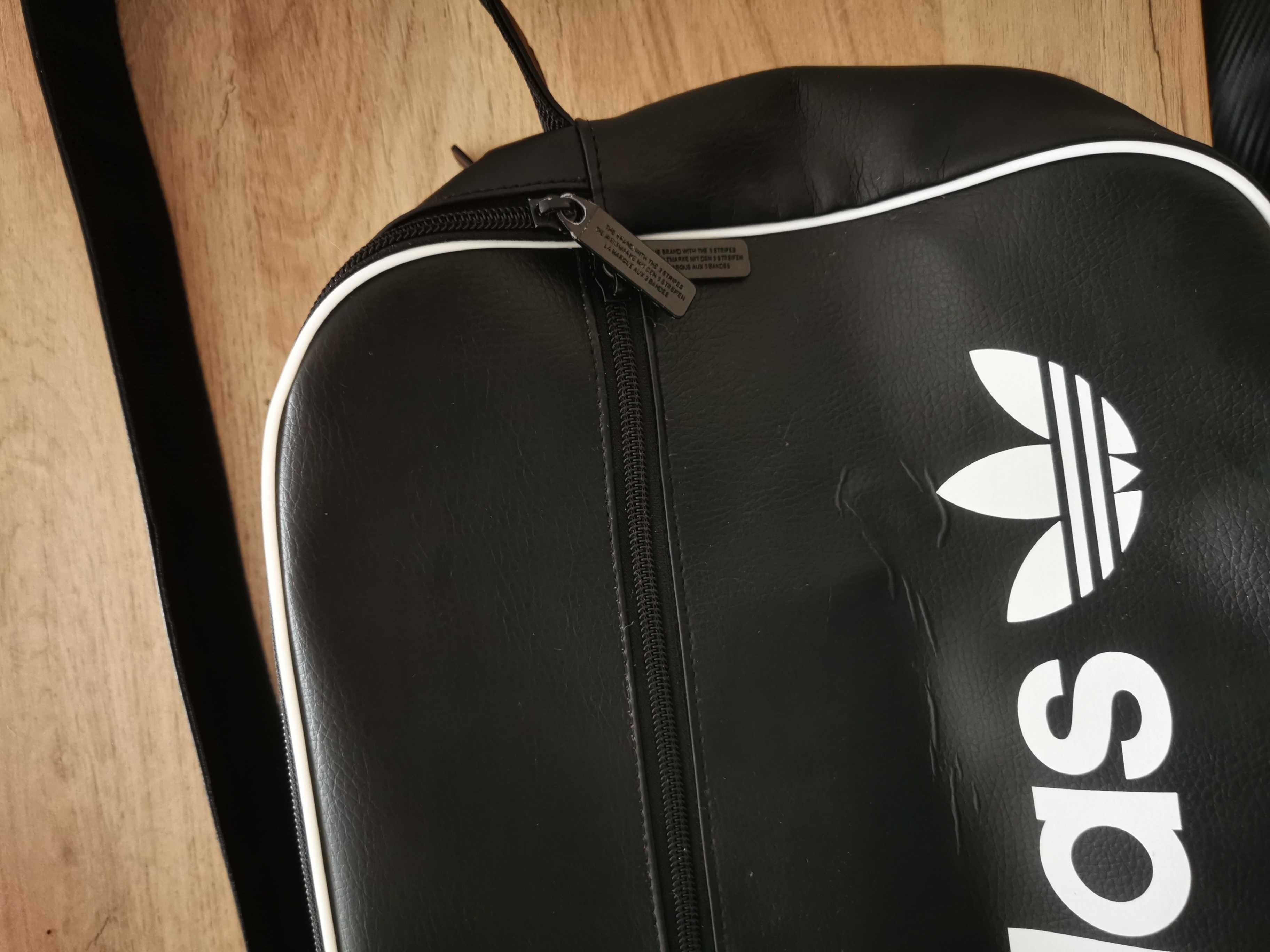 Mochila de ombro Adidas barata