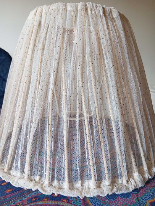 Abajur para candeeiro, bege/dourado 30cm diâmetro, altura 25cm