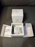 Omega Swatch Snoopy SO33W700 Biały Portal Czasoprzestrzenny