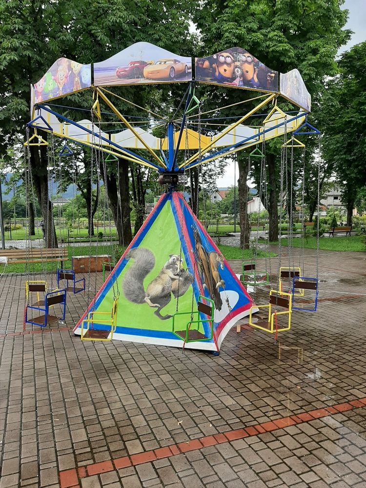Продам , різні атракціони , ціна договірна