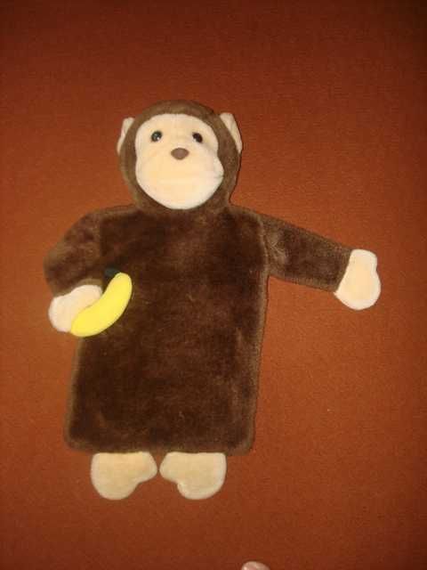 Schowek na piżamkę  Małpka z bananem