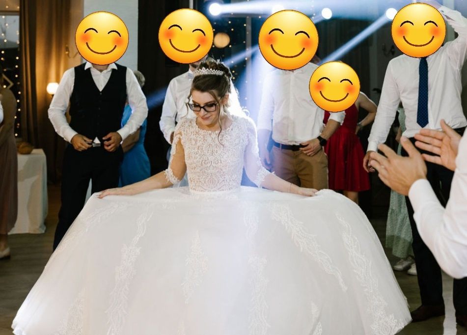 Suknia ślubna Elenora, księżniczka, z odpinanym trenem,