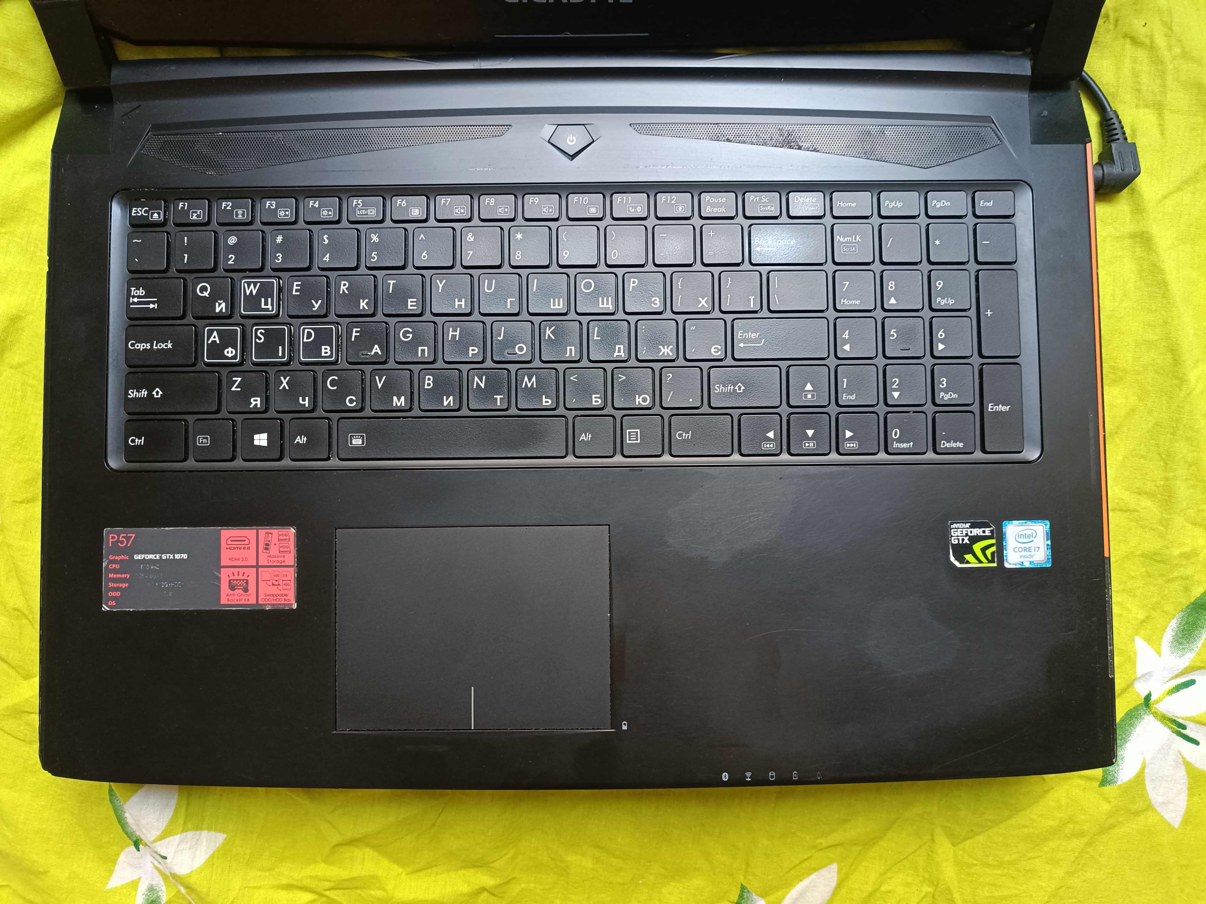 Ігровий ноутбук Gigabyte P57V6 (i7 6700HQ/16gb/500gb/GTX 1070 8GB)