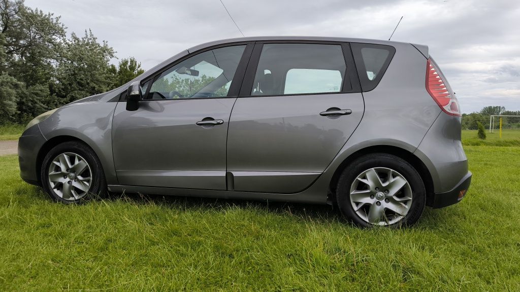 Renault Scenic (Рено Сценік)
