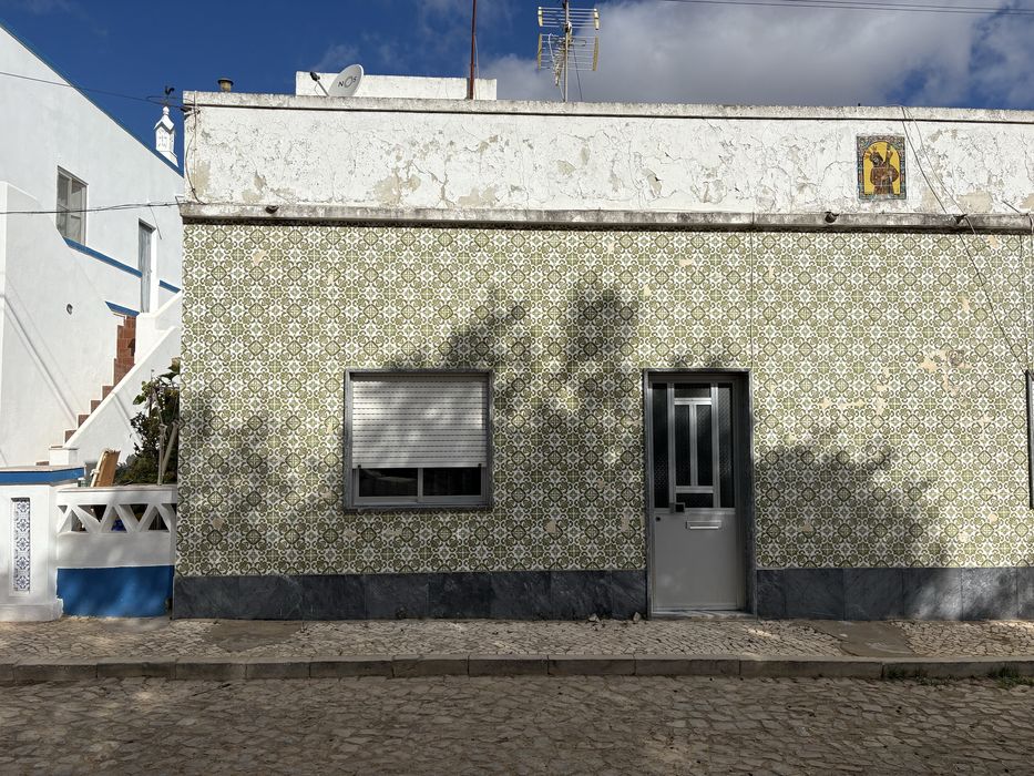 V2+1 Largo da Igreja