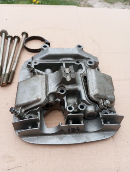 Głowica silnika cylindra Suzuki VS 800 Intruder s501 92 - 09r K4