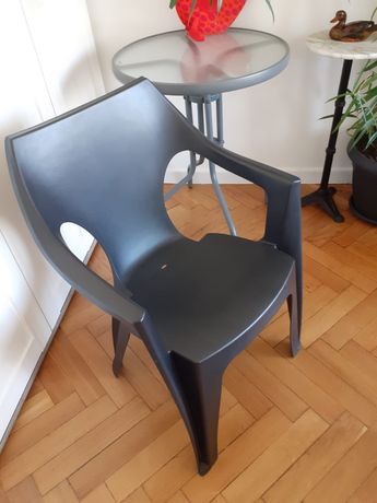 Stolik i 2 krzesła
