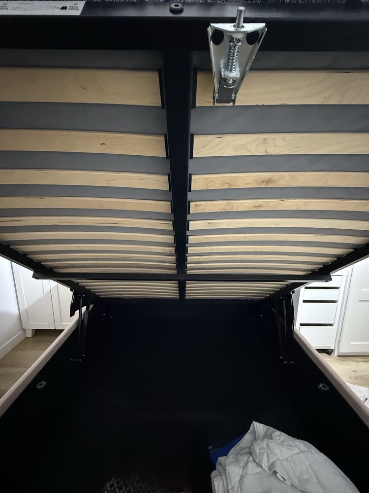 Cama com cabeceira  160 x 200