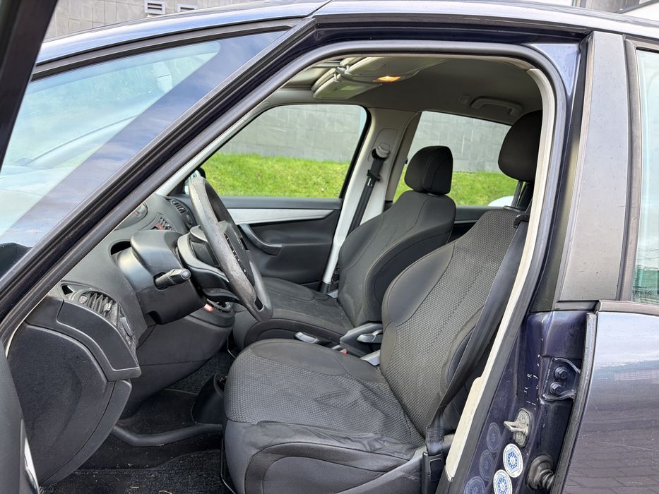 Citroen c4 picasso 1.8benz/gaz klima elektryka zimowe opony/zamiana