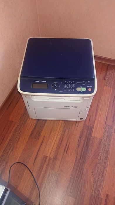 Принтер цветной XEROX
