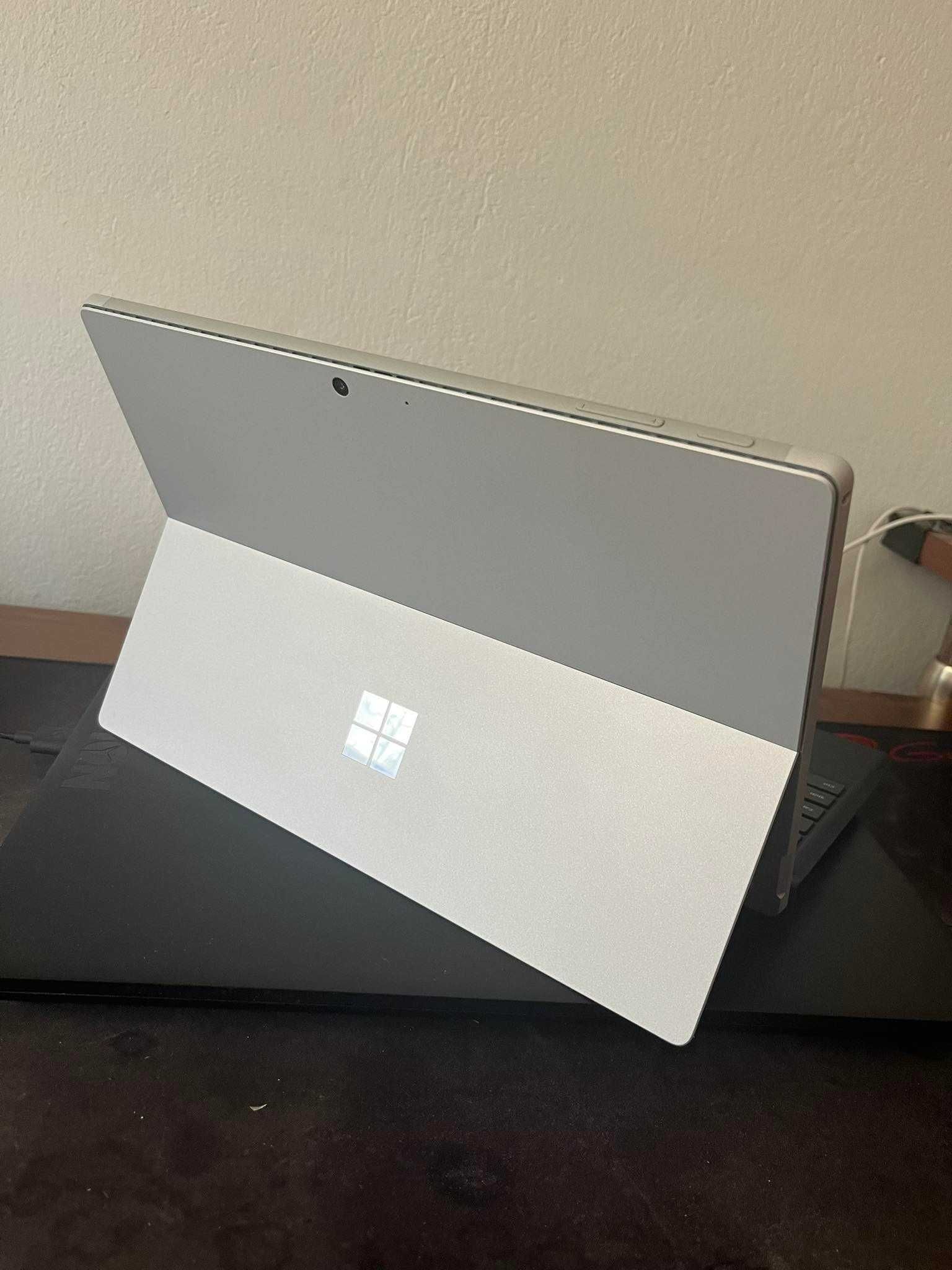 Surface Pro 7+/i5-1135G7 11. generacji/8RAMu/128GB/